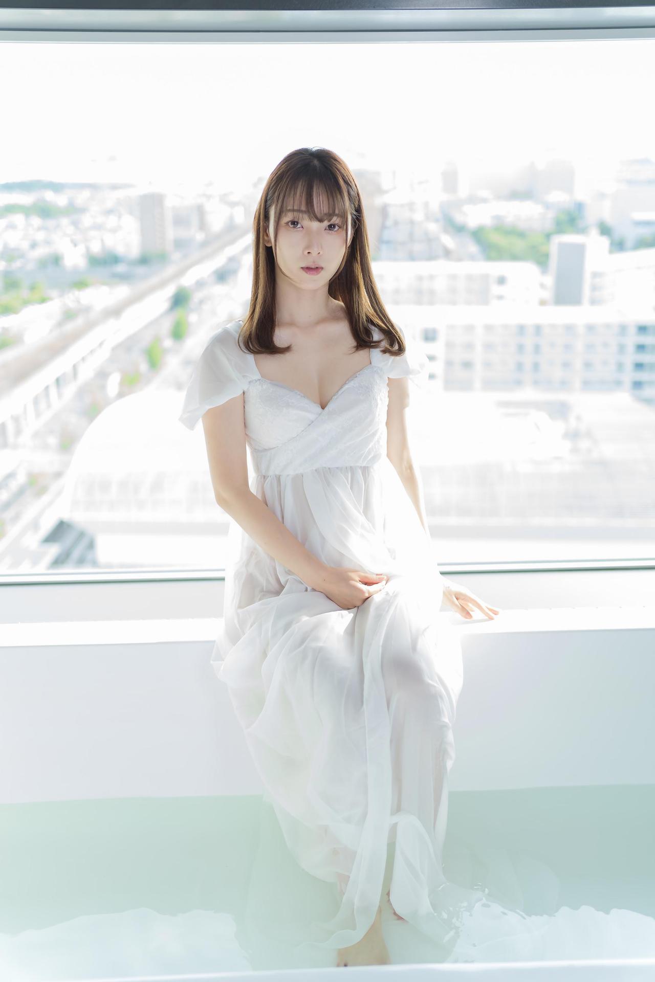 Mitsuki Goronzoku ゴロン族美月, フェチグラビア写真集 「Translucent」 Set.01 No.e75610