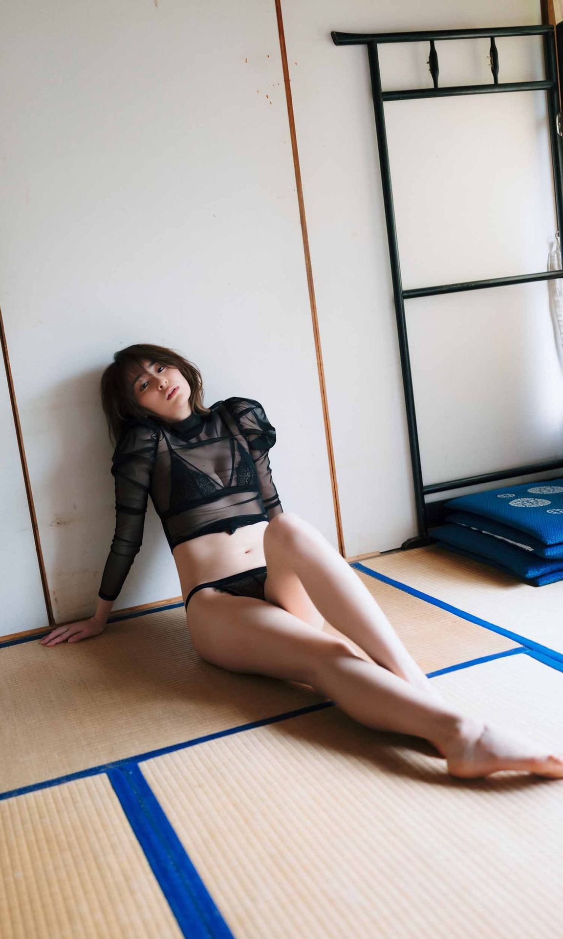 Miki Yanagi 柳美稀, 週プレ Photo Book 真実と嘘。 Set.01 No.8835d3