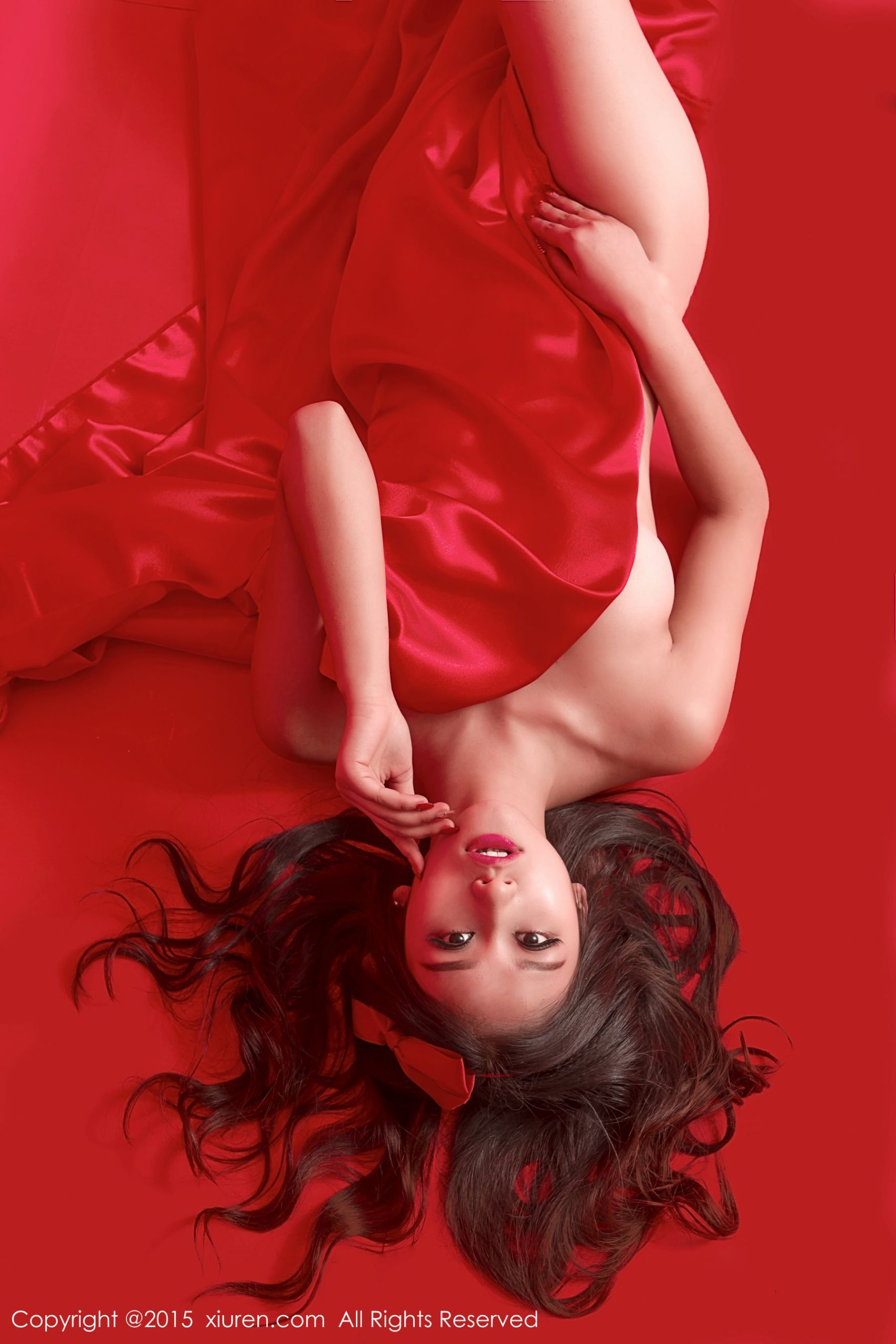 Sister Shi Yu "Red Background Theme" [秀人网XiuRen]