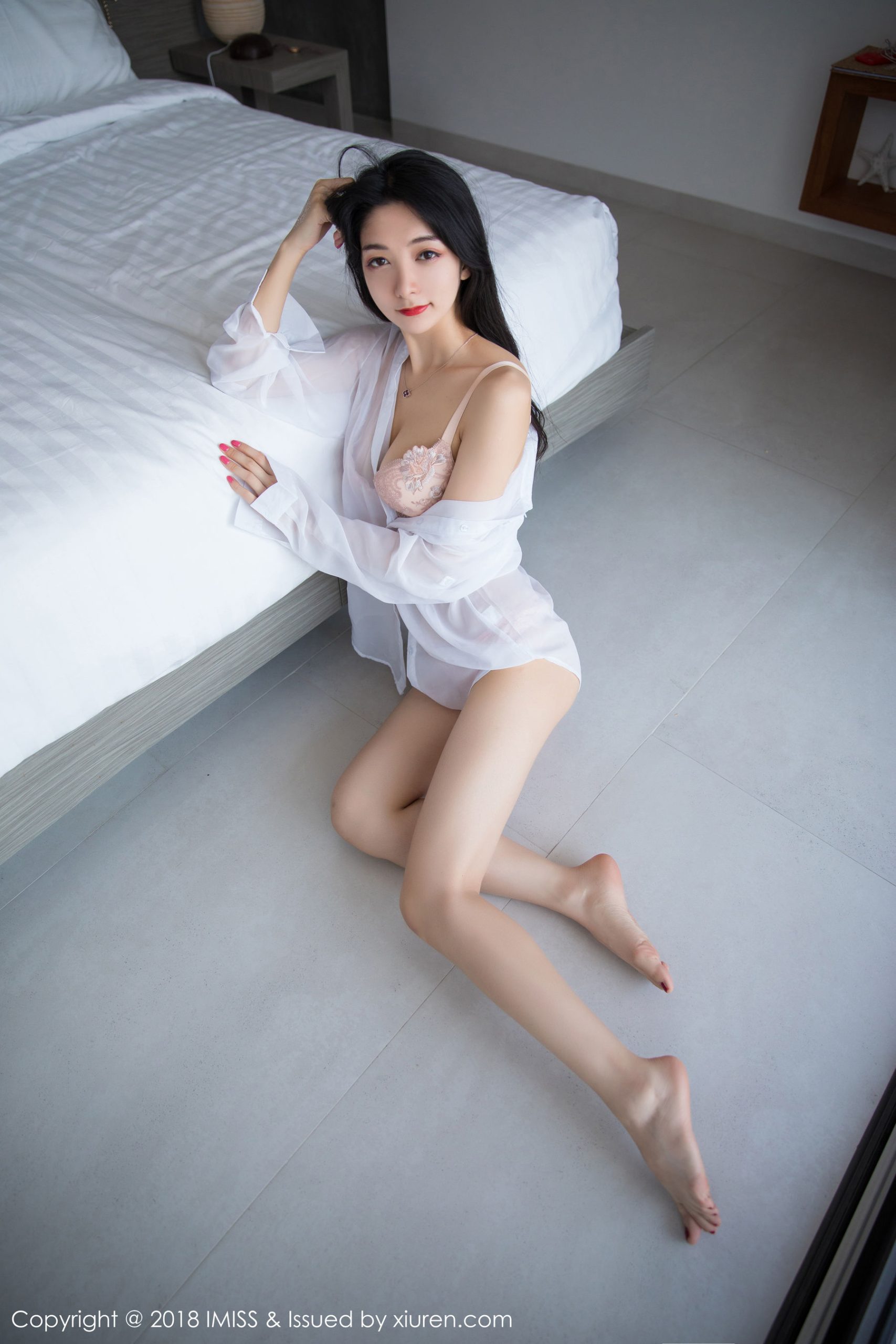 Reba [爱蜜社IMiss], Dede Sexy Pose di Kasur