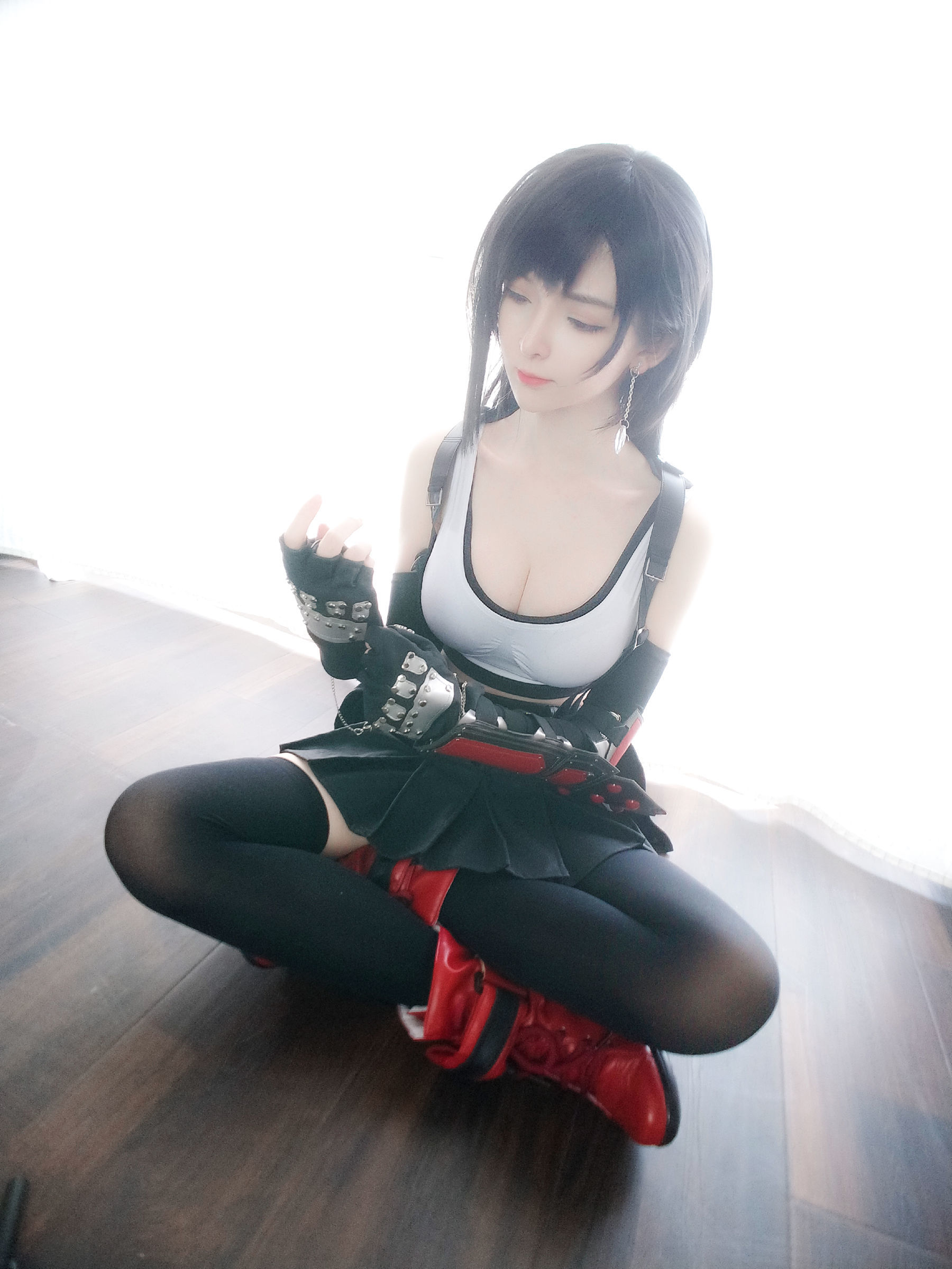 [Net Red Model Coser] Yi Xiao Yang Ze "Tifa Official Dress"