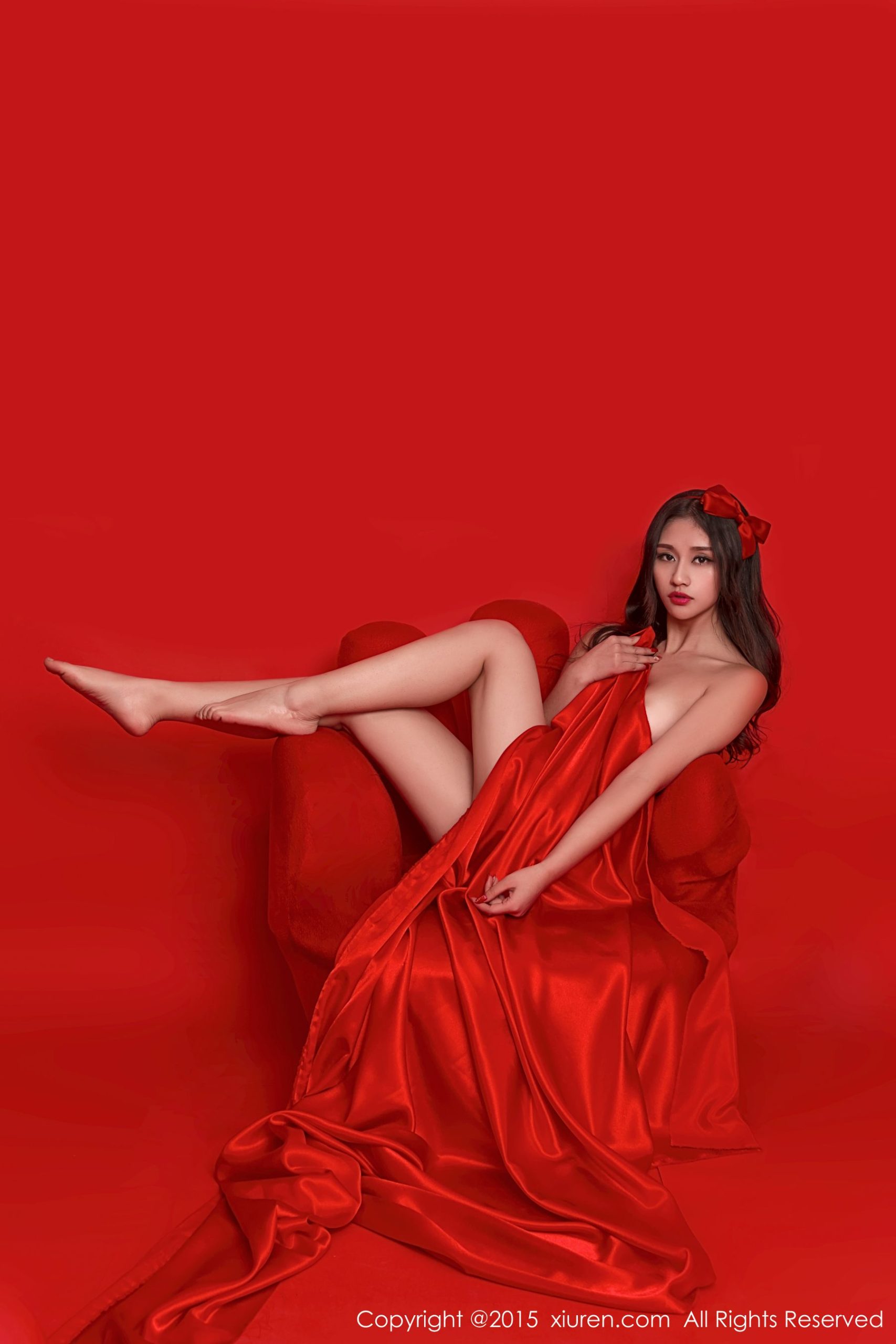 Sister Shi Yu "Red Background Theme" [秀人网XiuRen]