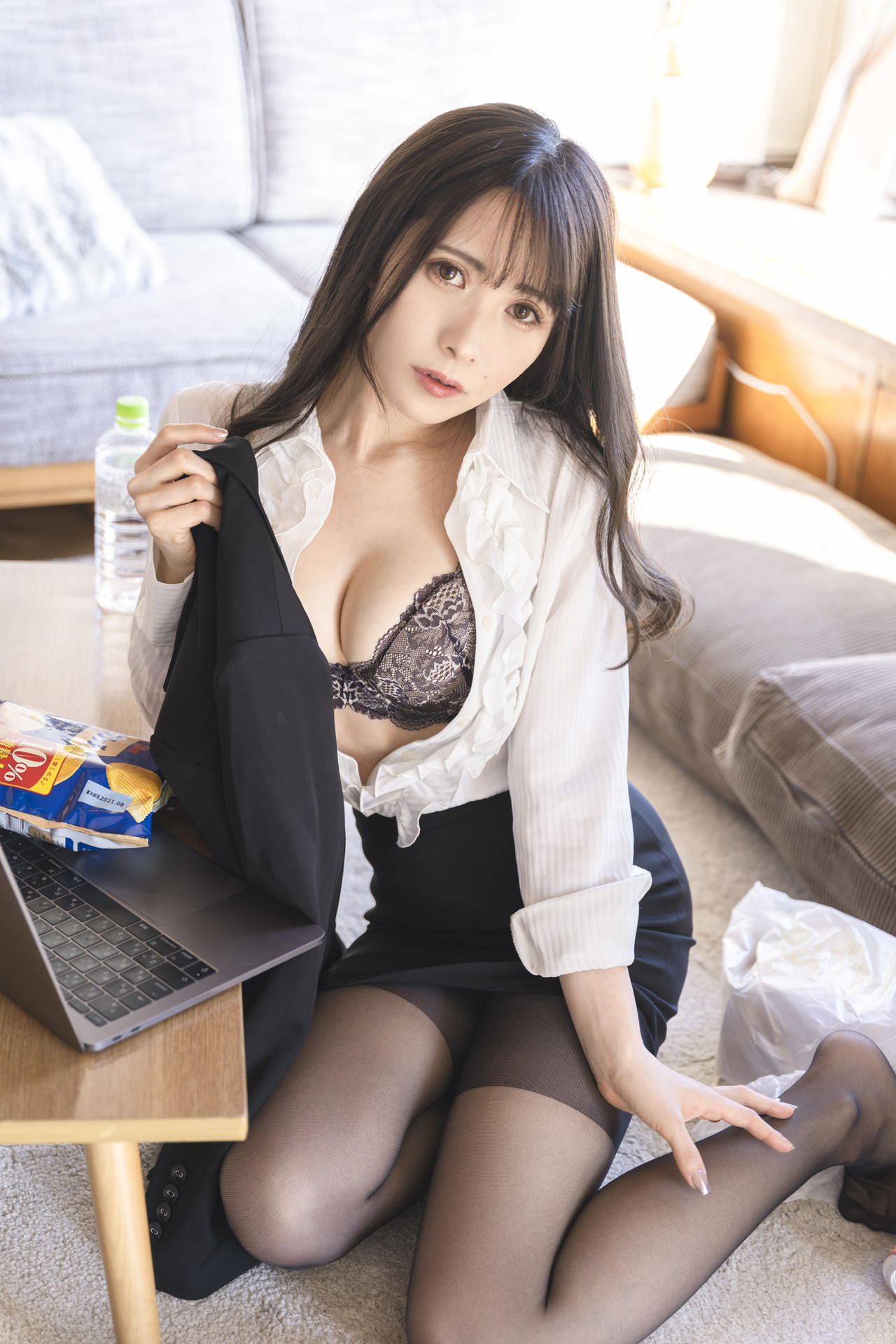 JILL じる, [GirlFriendEnd] 我が家の×××すぎる姉-社会人編 Set.01 No.ca8336