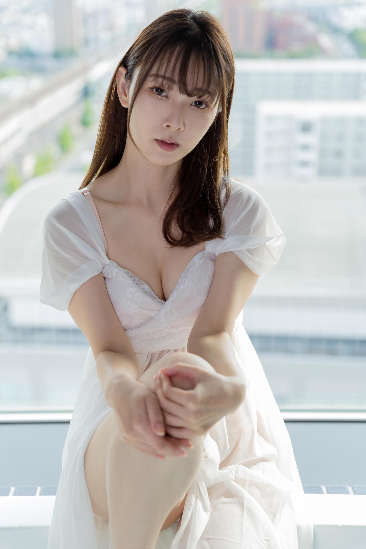 Mitsuki Goronzoku ゴロン族美月, フェチグラビア写真集 「Translucent」 Set.01 No.e75610