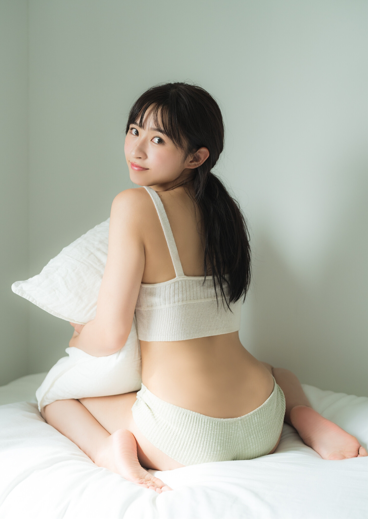 Hinata Matsumoto 松本日向, デジタル限定 YJ Photo Book 「The Dream Goes On」 Set.02